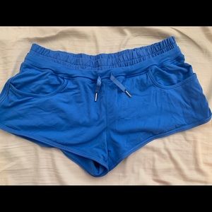 Lululemon shorts size 10